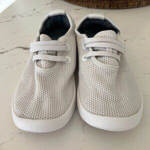 Allbirds bright white Tree Skippers in Women's 10 like new